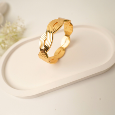 Ashara Twisted Gleam Bracelet