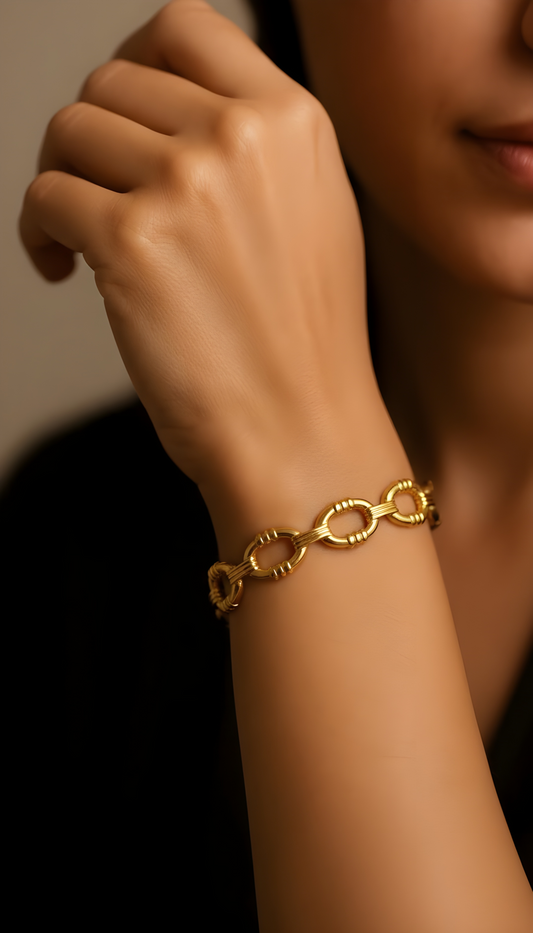 Golden Luxe Textured Link Bracelet
