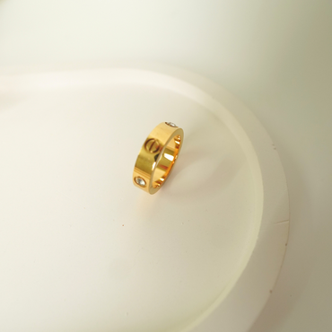 Ashara Lume Clasp Ring