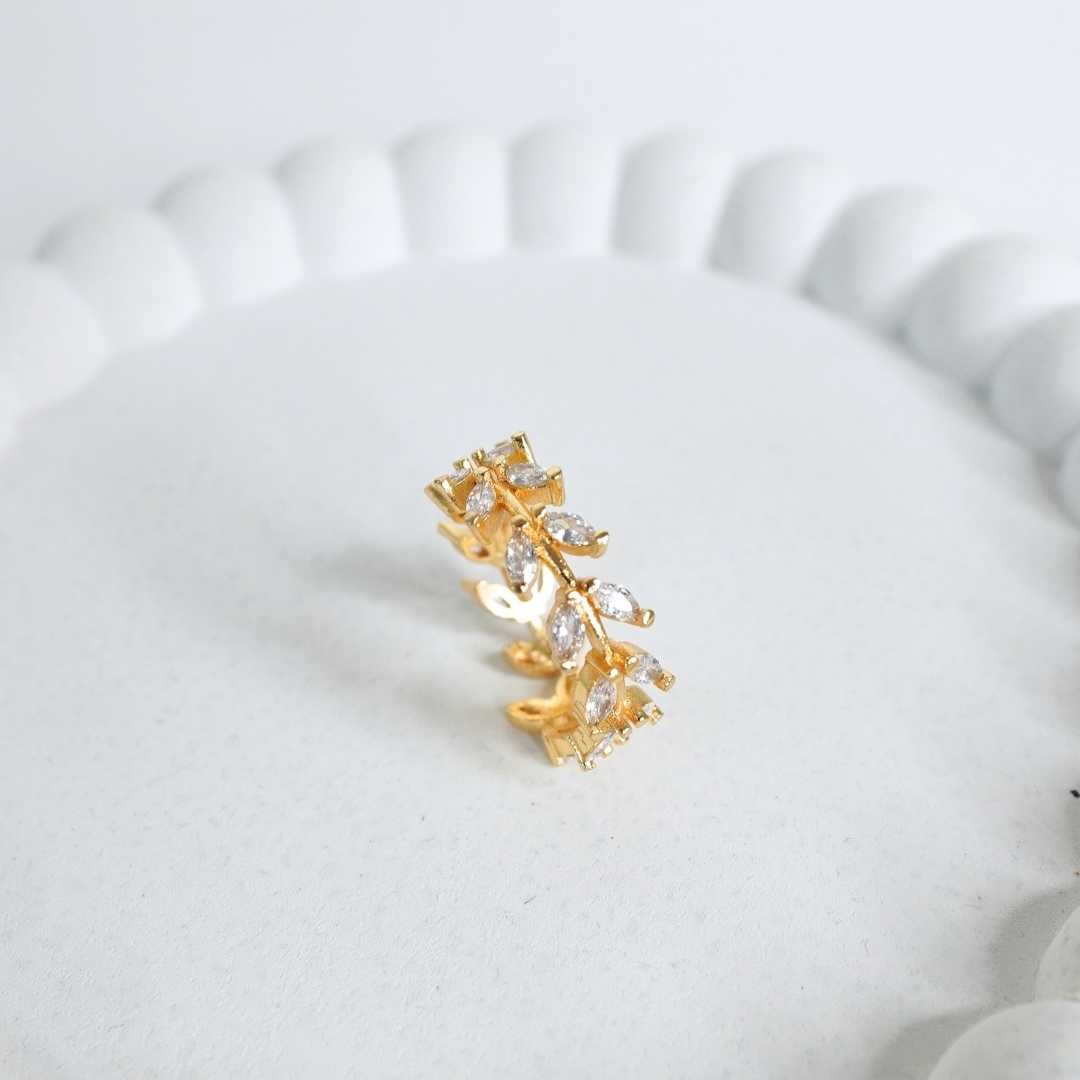 Crystal Vine Adjustable Gold-Plated Ring