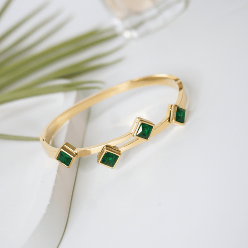 Ashara Emerald Square Bracelet – 18K gold-plated stainless steel bracelet