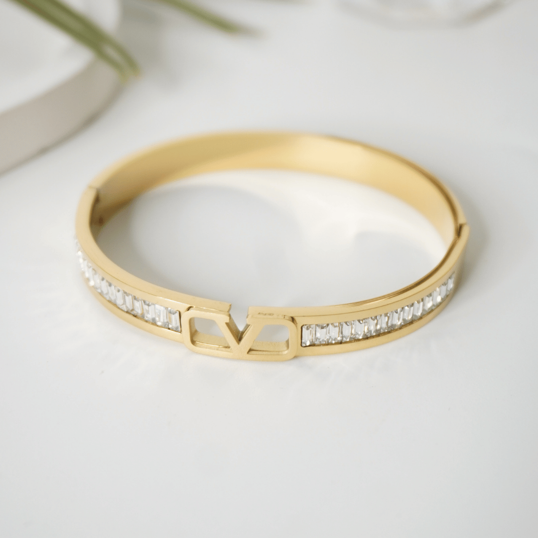 Ashara Iconic Embrace Bracelet