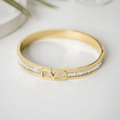 Ashara Iconic Embrace Bracelet