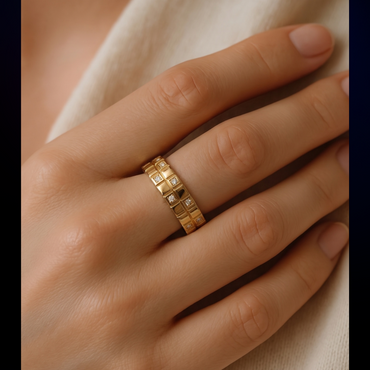 Luxe Grid Crystal Band Ring