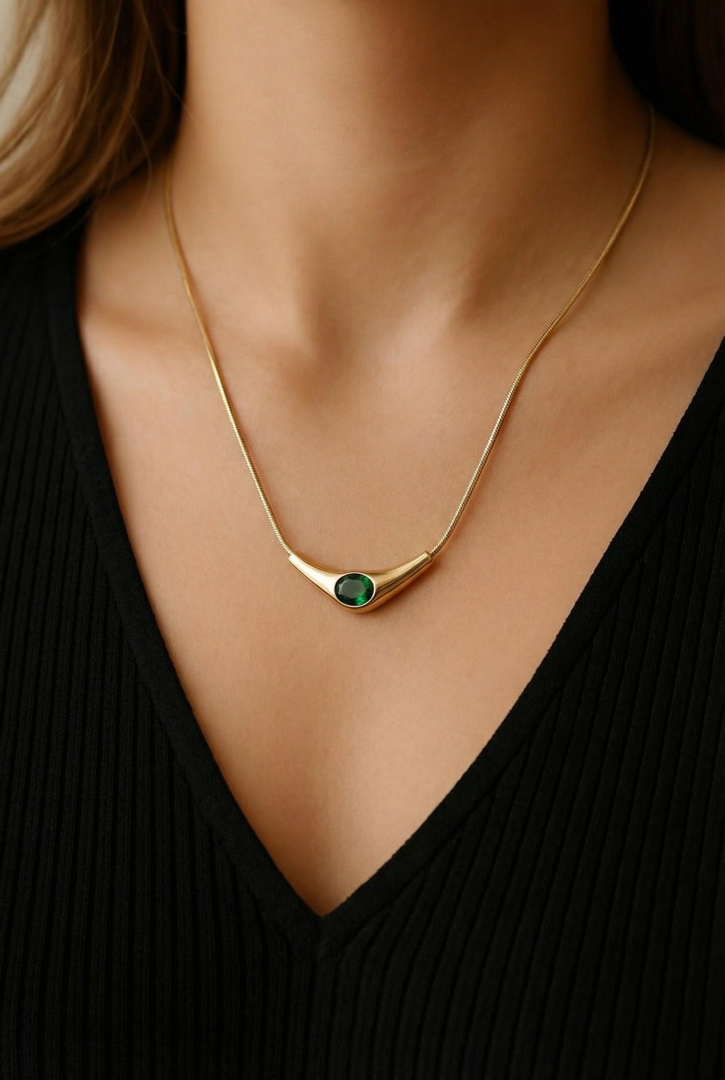 Green Gemstone Minimal Pendant Necklace