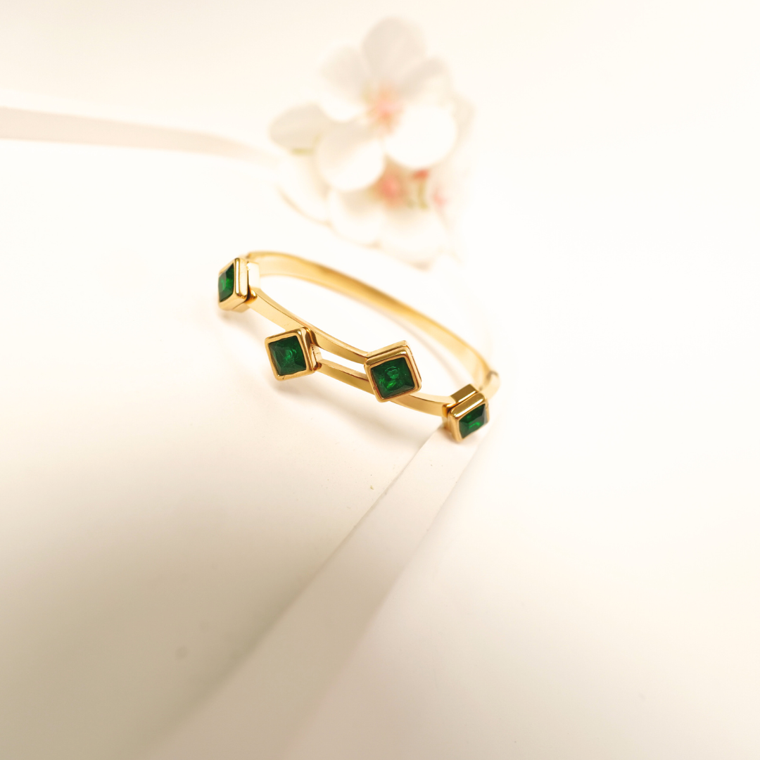 Ashara Emerald Edge Bracelet