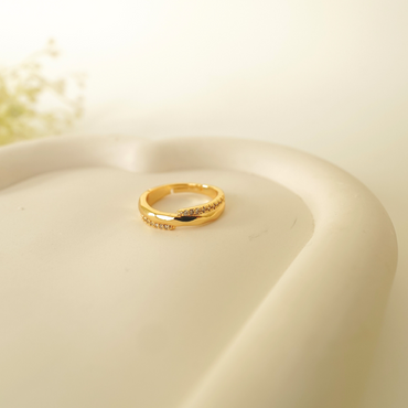 Ashara Glimmer Stack Ring
