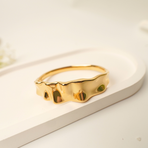 Ashara Molten Wave Bangle – 18K gold-plated stainless steel bangle