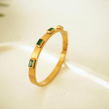 Emerald Luxe Bangle Bracelet– 18K Gold Plated Minimal Elegance