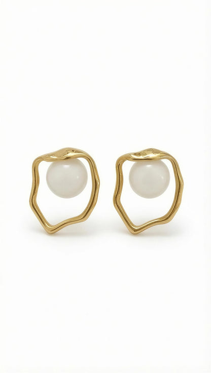 Celeste Pearl Frame Earrings