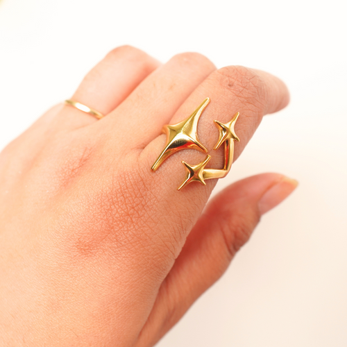 Ashara Shooting Star Statement Ring – 18K gold-plated stainless steel adjustable ring