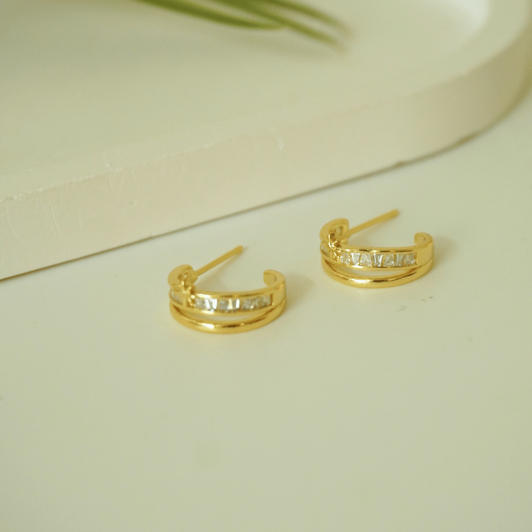 Stella Baguette Hug Earrings