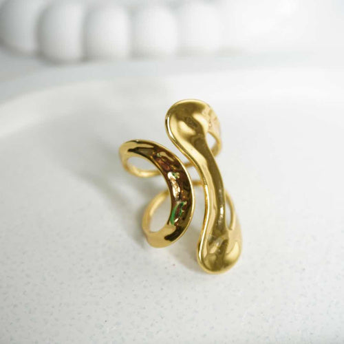 Abstract Wave Statement Ring – 18K gold-plated stainless steel ring