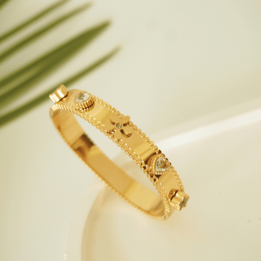 Regalia Heart Bangle – 18K Gold-Plated