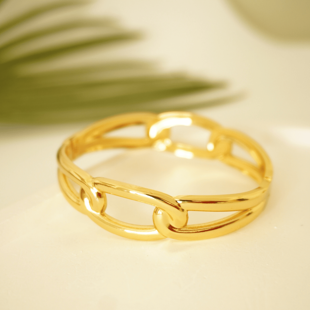 Ashara Golden Aura Slim Link Bangle