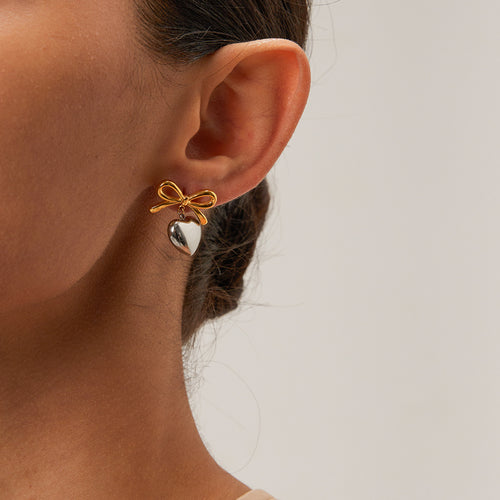 Ashara Heart Drop Earrings with Bow – 18K gold-plated stainless steel drop earrings