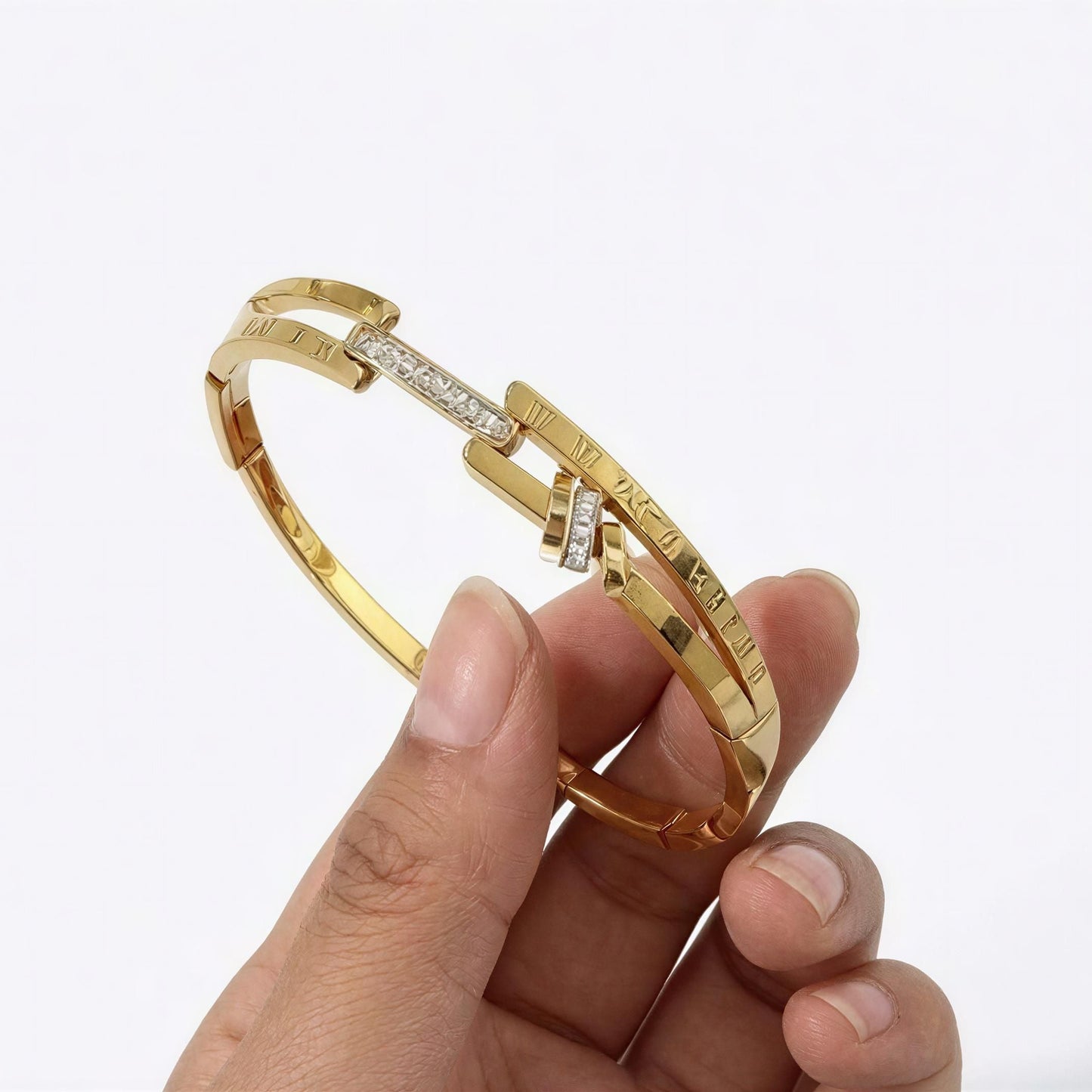 Roman Luxe Nail Bracelet