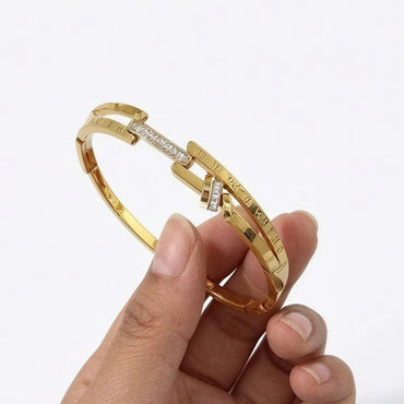 Roman Luxe Nail Bracelet