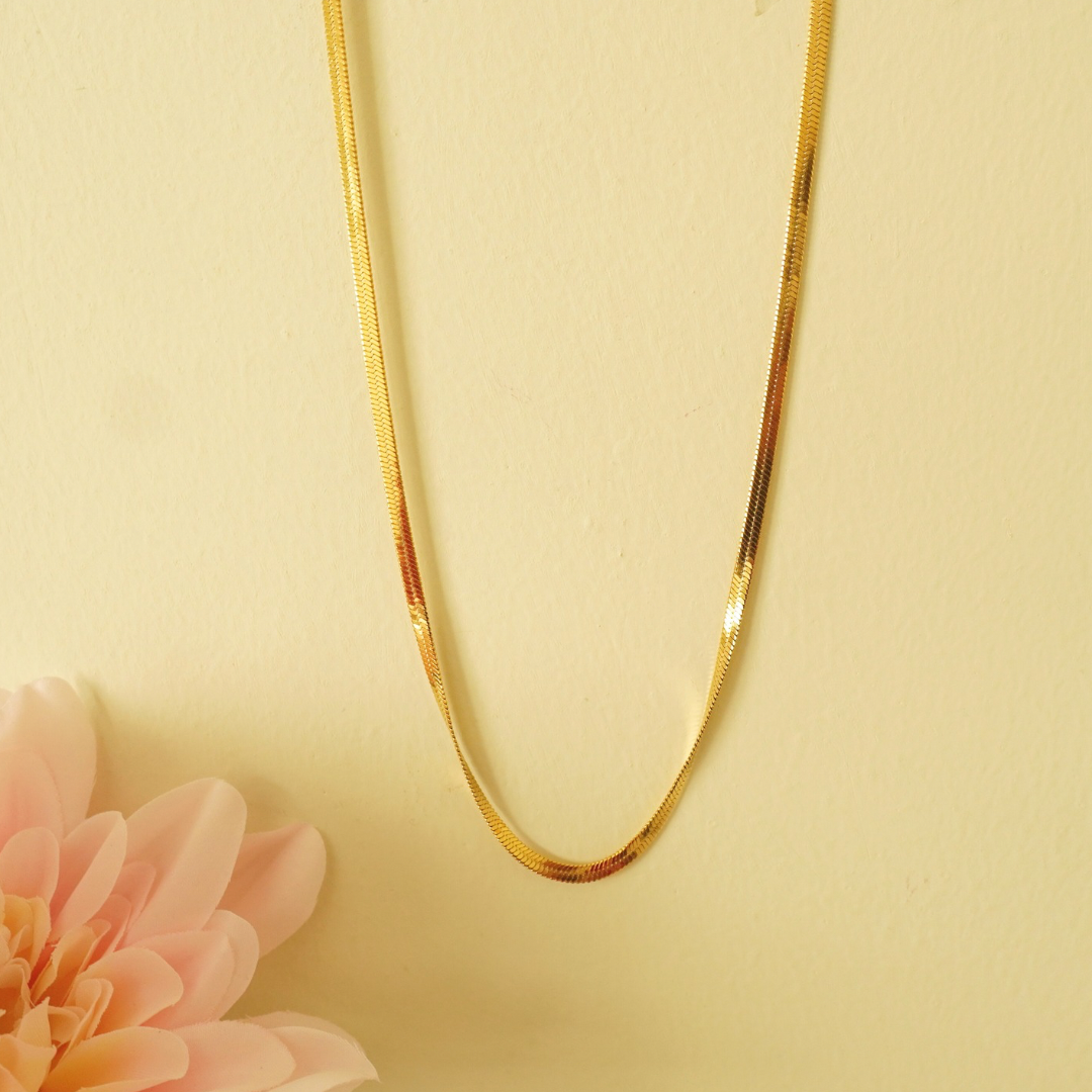 Ashara Sleek Snake Chain Necklace