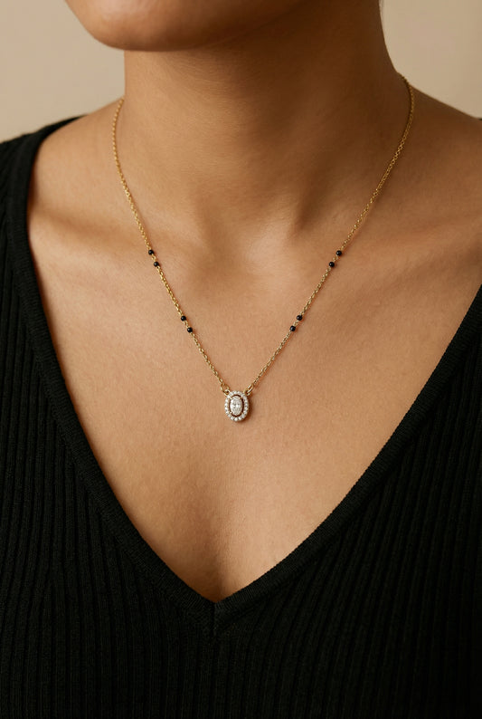 Minimal Oval Pendant Mangalsutra