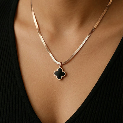 Dual-Side Clover Necklace – Rose Gold (2-in-1 Reversible Pendant)