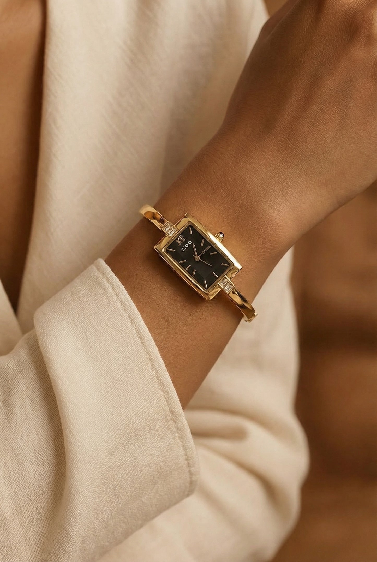 Aurora Gold-Plated Bracelet Style Watch