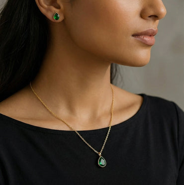 Verdéa Teardrop Necklace & Stud Earring Set