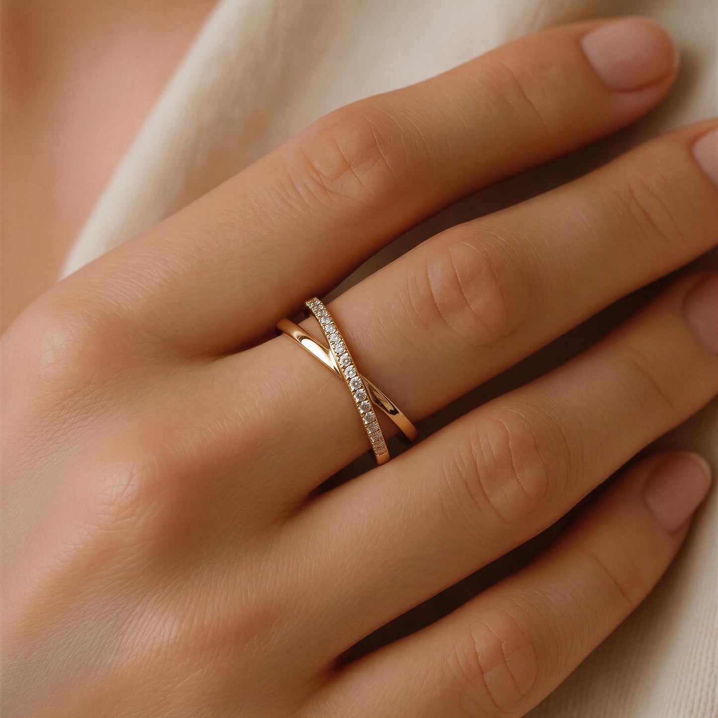 Elara Crossover Ring