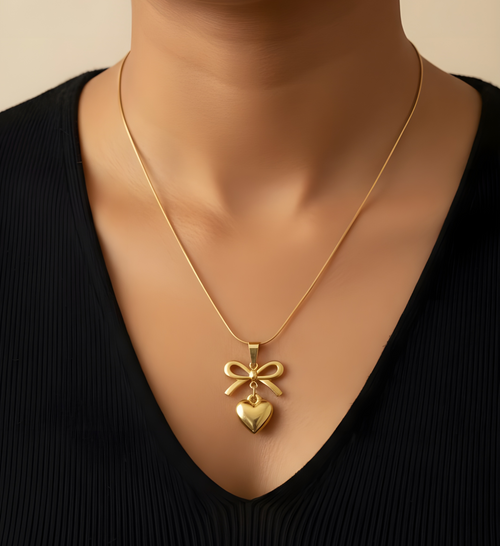 Ashara Sweetheart Charm Bow Necklace – 18K gold-plated stainless steel necklace