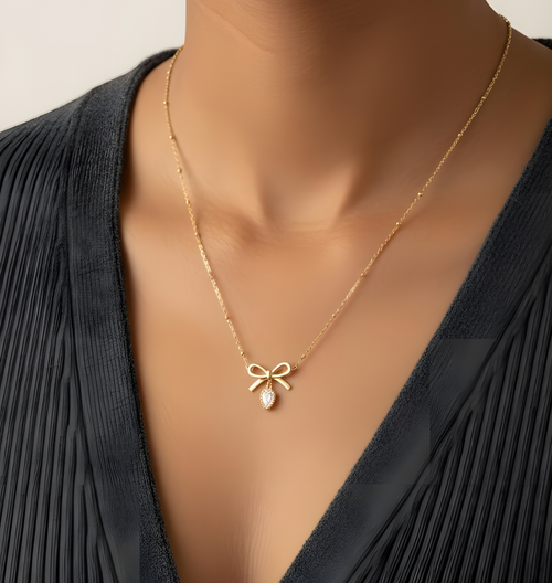 Bow Elegance Necklace – 18K gold-plated stainless steel necklace