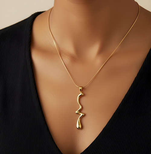 Ashara Molten Flow Pendant Necklace – 18K gold-plated stainless steel pendant necklace