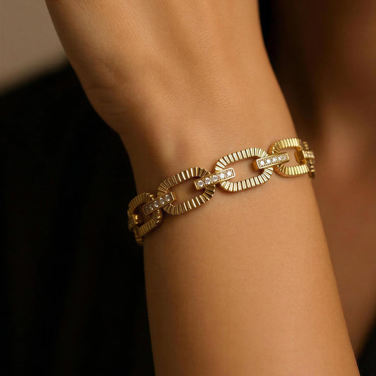 Golden Link Luxe Bracelet- Tiny Wrist